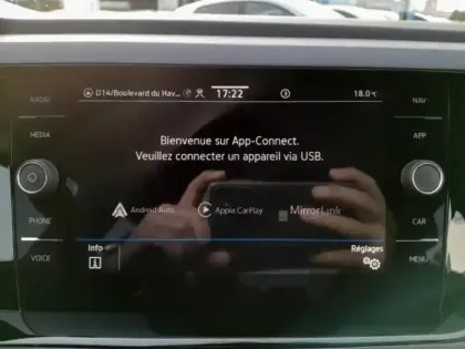 Photo 8 Volkswagen Taigo  1.5 TSI 150ch R-Line DSG7