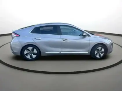 Photo 6 Hyundai Ioniq  Hybrid 141ch Creative