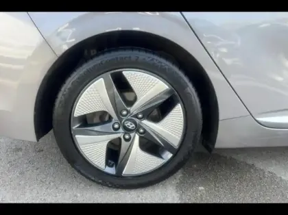 Photo 12 Hyundai Ioniq  Hybrid 141ch Creative