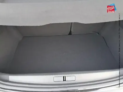 Photo 13 Peugeot 208  1.2 Hybrid 145ch Allure e-DCS6 Siege chauf