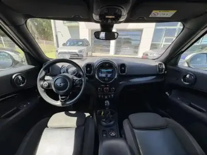 Photo 16 Mini Countryman  Cooper SE 136ch + 88ch Business ALL4 BVA