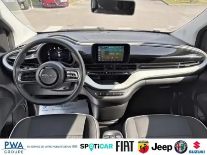 Photo 7 Fiat 500  FIAT Nouvelle  Berline MY22 Action berline 23,8 kWh