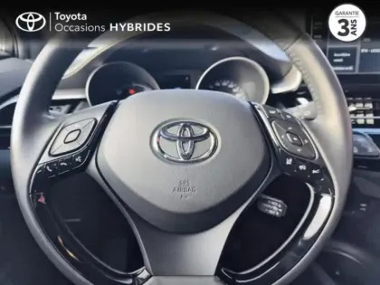 Photo 12 Toyota C-HR  1.8 Hybride 122ch Dynamic E-CVT