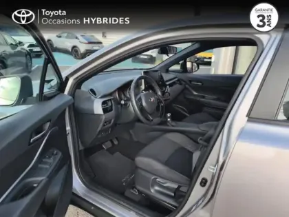 Photo 10 Toyota C-HR  1.8 Hybride 122ch Dynamic E-CVT