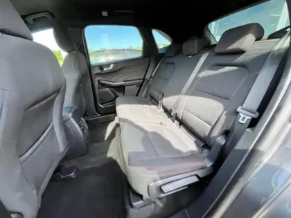 Photo 11 Ford Kuga  2.5 Duratec 190ch FHEV E85 ST-Line BVA