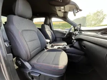 Photo 10 Ford Kuga  2.5 Duratec 190ch FHEV E85 ST-Line BVA