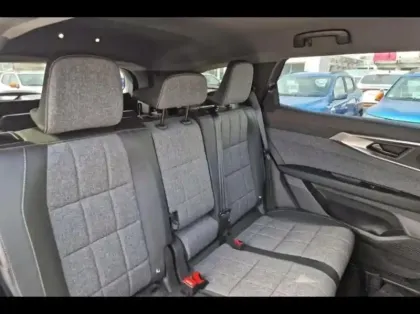 Photo 10 Renault Espace  1.2 E-Tech full hybrid 200ch Techno 7 places - 25