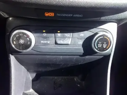 Photo 10 Ford Fiesta  1.0 Flexifuel 95ch Cool & Connect 5p