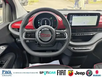Photo 11 Fiat 500  FIAT Nouvelle  Berline MY22 (RED) berline 23,8 kWh