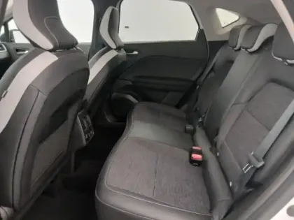 Photo 14 Renault Captur  1.6 E-Tech hybride 145ch Techno Fast Track