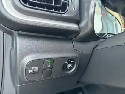 Photo 9 Citroën C3  1.2 PureTech 83ch S&S YOU