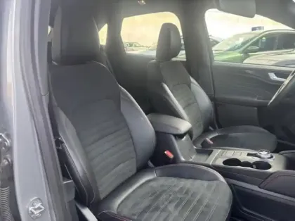 Photo 10 Ford Kuga Gén. III Ph1 ST-Line X 5