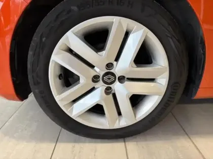 Photo 8 Renault Clio  1.0 TCe 100ch Evolution GPL