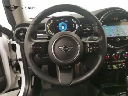 Photo 9 Mini Mini Gén. III (F56) Ph3 Edition Premium 3