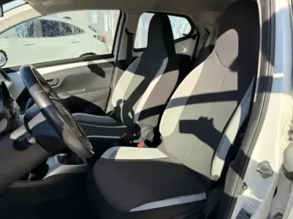 Photo 12 Toyota Aygo  1.0 VVT-i 69ch x-play 5p