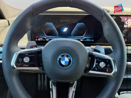 Photo 11 BMW Serie 7 Gén. VII (G70) Ph1 M Sport 4