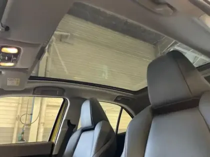 Photo 8 Toyota Yaris  Cross 116h Collection MY22