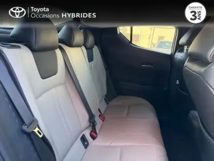Photo 6 Toyota C-HR  122h Collection 2WD E-CVT Cuir Grège