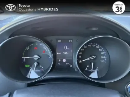 Photo 13 Toyota C-HR  122h Collection 2WD E-CVT Cuir Grège