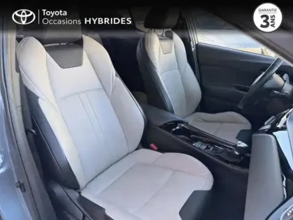 Photo 5 Toyota C-HR  122h Collection 2WD E-CVT Cuir Grège