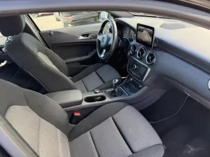 Photo 9 Mercedes GLA  180 Intuition