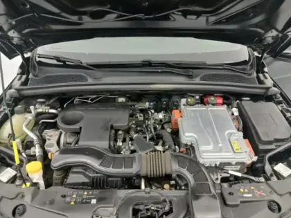 Photo 11 Renault Clio  1.6 E-Tech hybride 140ch Intens -21N