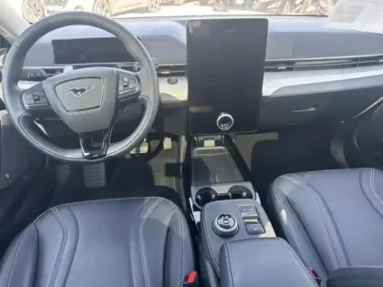 Photo 13 Ford Mustang Gén. I Ph1 NG Mach-E 5