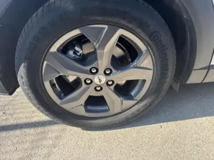 Photo 8 Ford Mustang Gén. I Ph1 NG Mach-E 5