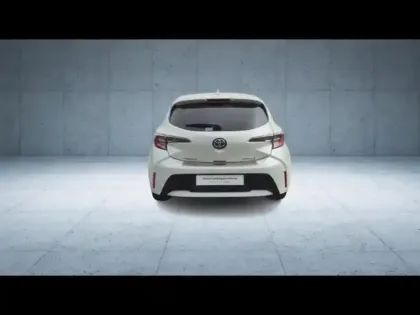 Photo 6 Toyota Corolla  122h Design