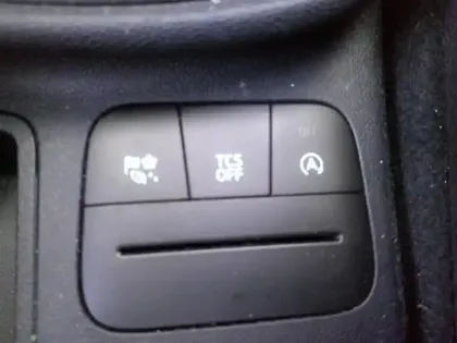 Photo 12 Ford Fiesta  1.0 EcoBoost Hybrid 125ch Titanium Business Powershift 5p