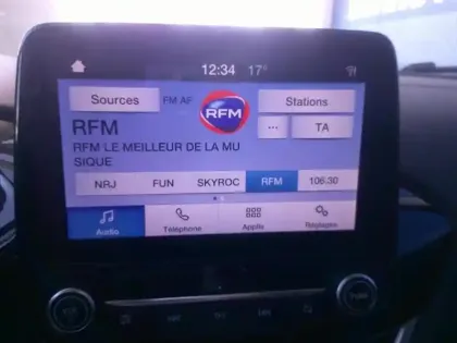 Photo 9 Ford Fiesta  1.0 EcoBoost Hybrid 125ch Titanium Business Powershift 5p