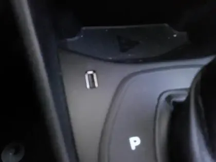 Photo 11 Ford Fiesta  1.0 EcoBoost Hybrid 125ch Titanium Business Powershift 5p