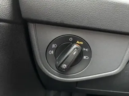 Photo 15 Volkswagen Taigo  1.0 TSI 116ch R-Line Edition DSG7