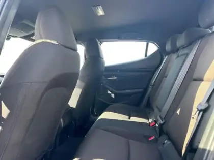 Photo 8 Mazda Mazda3 Mazda 3 2.0 e-SKYACTIV-G M-Hybrid 122ch Homura BVA 2024