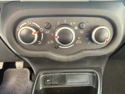 Photo 13 Renault Twingo  1.0 SCe 75ch Zen - 20