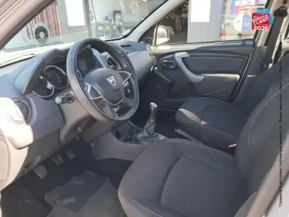 Photo 30 Dacia Duster  1.6 SCe 115ch GPL 4X2