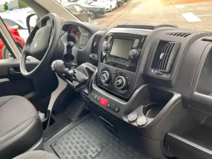 Photo 12 Peugeot Boxer  Fg 435 L4H3 2.2 BlueHDi S&S 140ch Asphalt