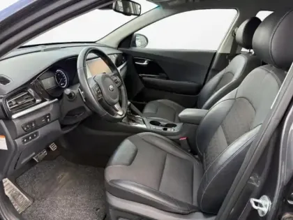 Photo 8 Kia Niro  1.6 GDi 105ch ISG + Plug-In 60.5ch Design DCT6 5cv