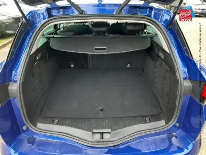 Photo 13 Renault Megane  Estate 1.6 E-Tech Plug-in 160ch Intens