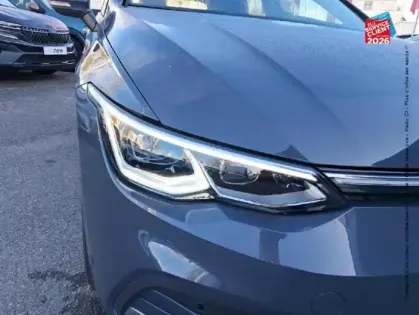 Photo 12 Volkswagen Golf  1.5 eTSI OPF 150ch Style DSG7