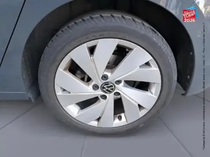 Photo 9 Volkswagen Golf  1.5 eTSI OPF 150ch Style DSG7