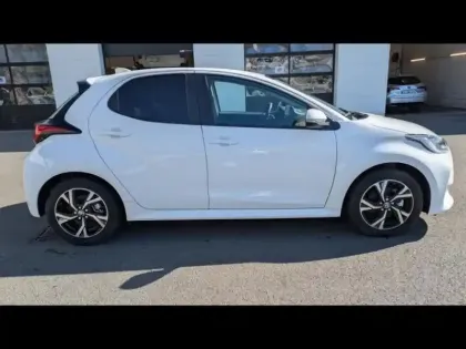 Photo 5 Toyota Yaris  116h Design 5p MC24