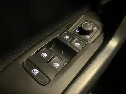 Photo 12 Volkswagen Taigo  1.0 TSI 110ch Style DSG7