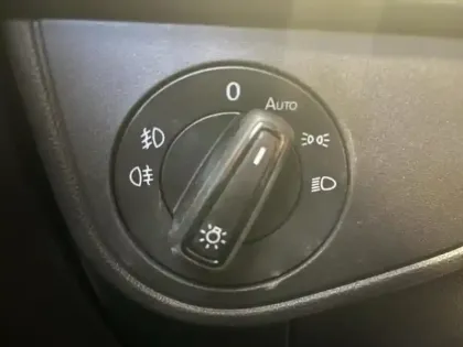 Photo 14 Volkswagen Taigo  1.0 TSI 110ch R-Line DSG7