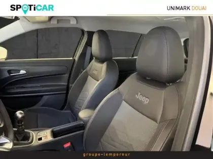 Photo 8 Jeep Avenger  1.2 Turbo T3 100ch Altitude