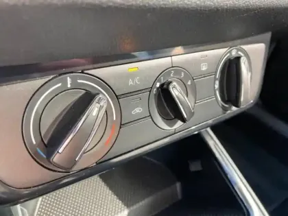 Photo 14 Skoda Fabia  1.0 MPI 80ch Ambition