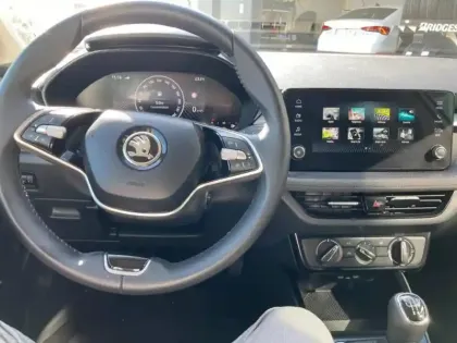 Photo 12 Skoda Fabia  1.0 MPI 80ch Ambition