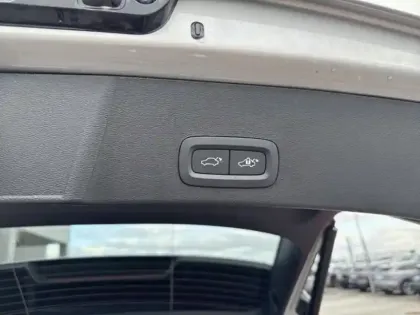 Photo 11 Volvo Xc40  B3 163ch Plus DCT 7