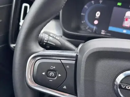 Photo 13 Volvo Xc40  B3 163ch Plus DCT 7