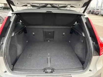 Photo 10 Volvo Xc40  B3 163ch Plus DCT 7